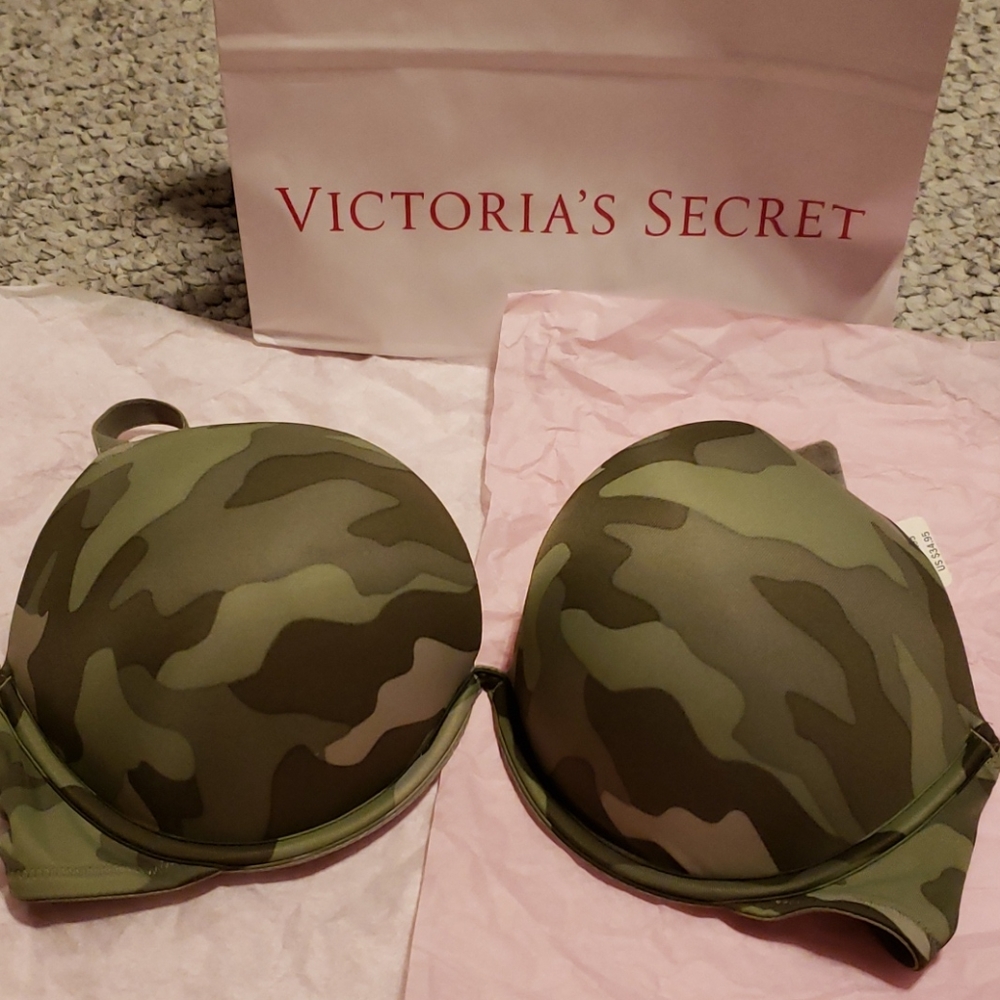 Pink push up bra. V.S